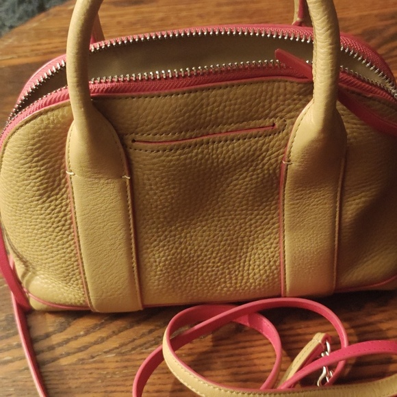 COACH PURSE - Picture 4 of 5
